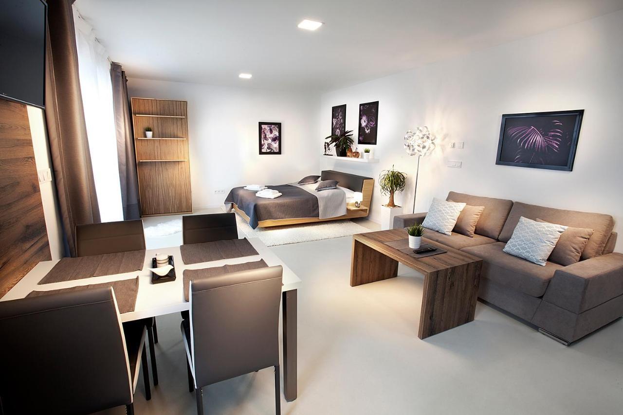 Apartmany Ladna Bagian luar foto