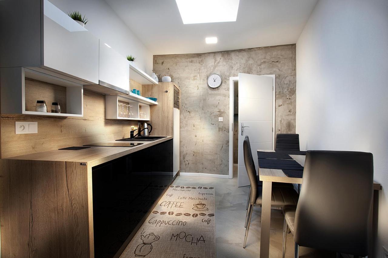 Apartmany Ladna Bagian luar foto