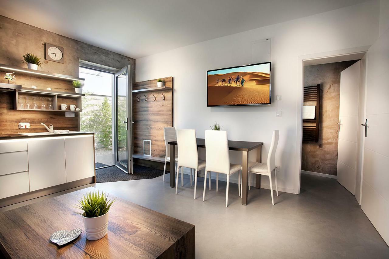 Apartmany Ladna Bagian luar foto